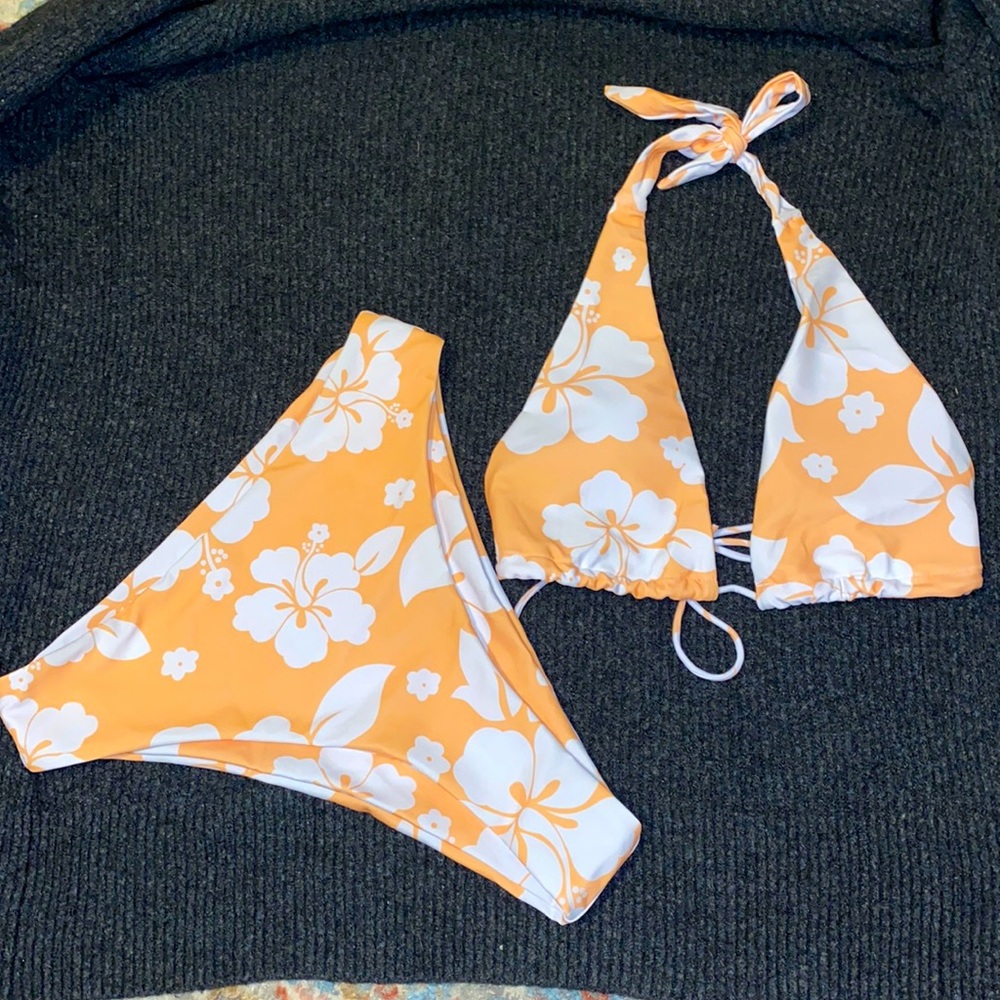 High waisted bikini